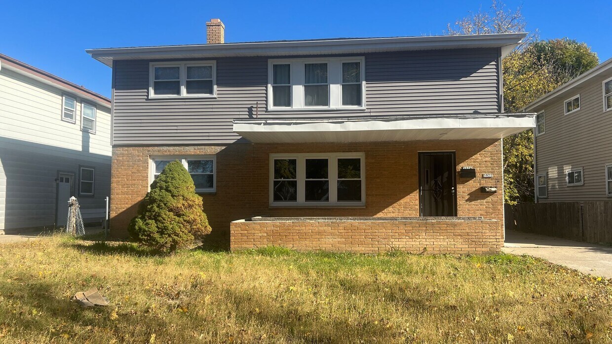 Foto principal - 5922 N 84th St