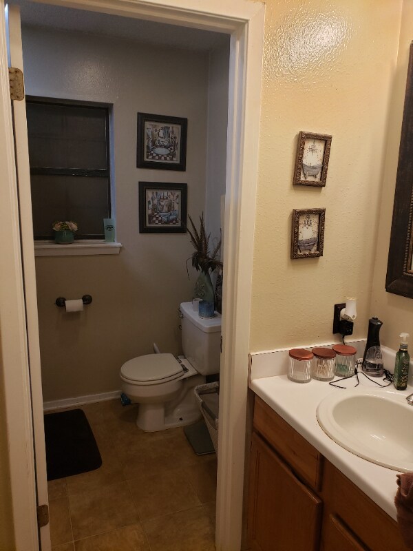 Building Photo - 416 Cherry Oak Ln