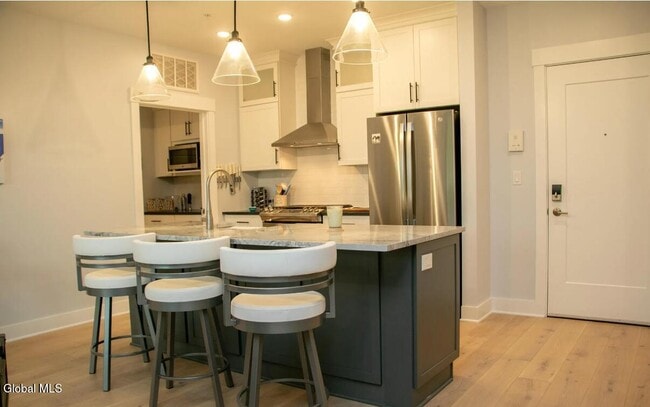 Building Photo - 116 West Ave