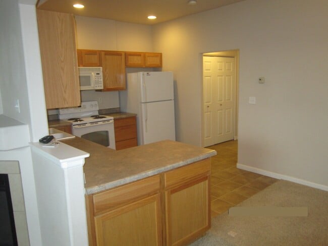 Building Photo - 3330 Apple Blossom Way