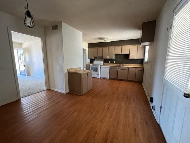 Building Photo - 1322 Buccaneer Dr