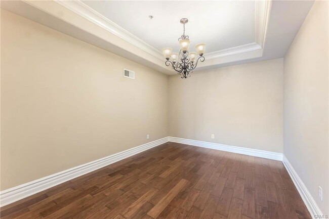 Foto del edificio - 10618 Woodbridge St