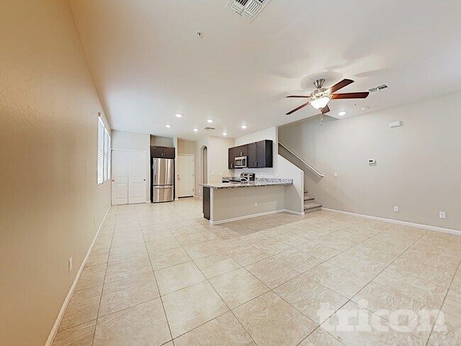 Foto del edificio - 12562 W Gentle Rain Rd
