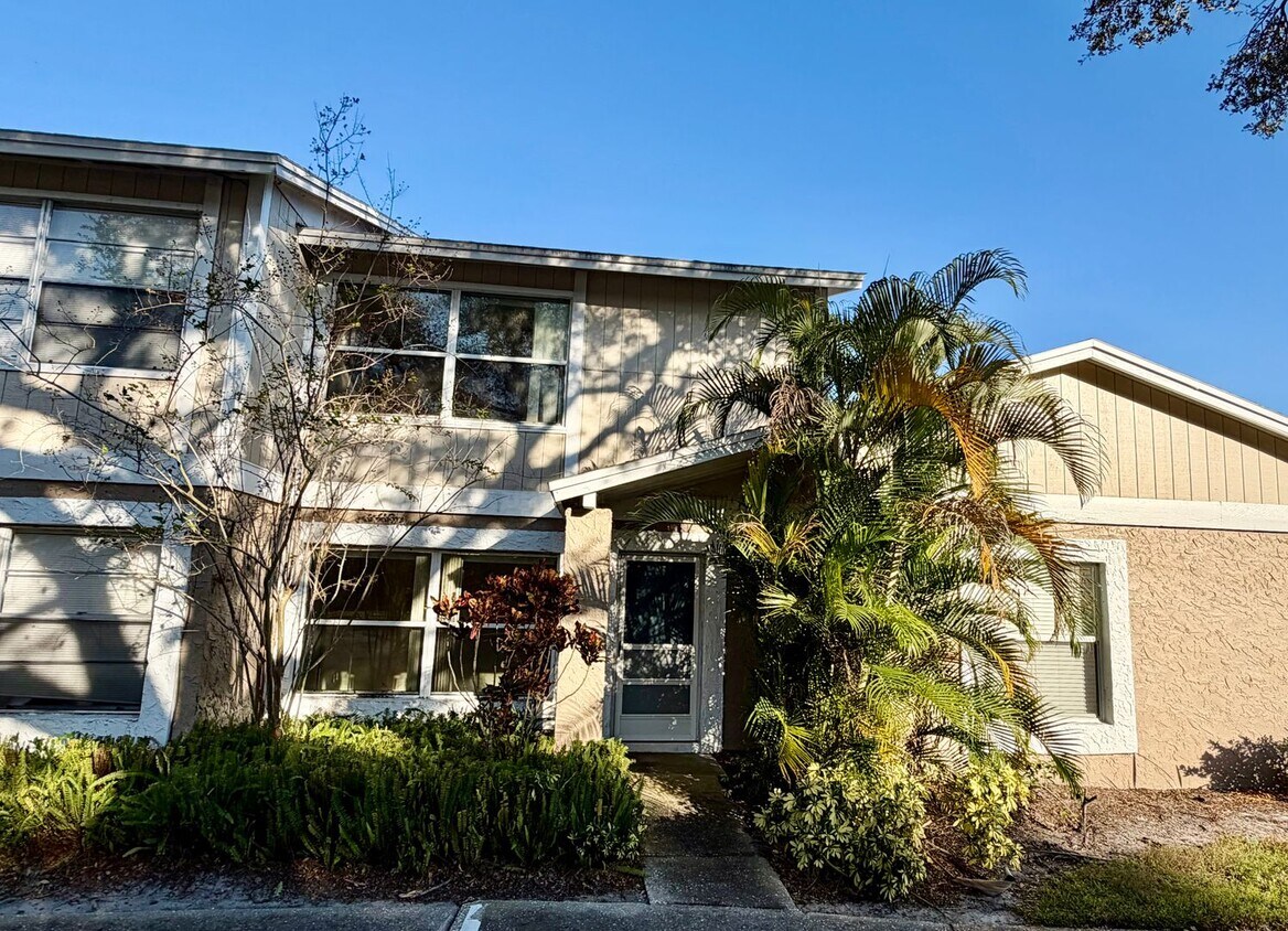 Foto principal - 2/1.5 in Lake Forest!