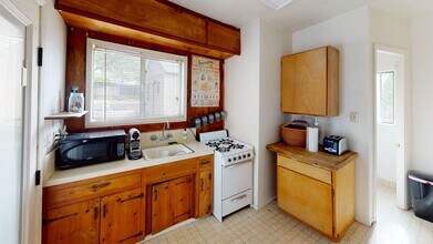 Building Photo - 480 Kentucky St