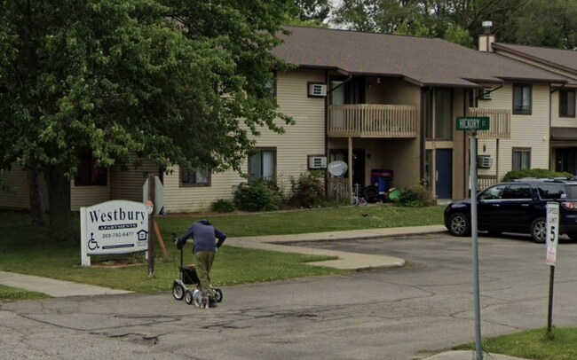 Foto del edificio - 201 Hickory Ct