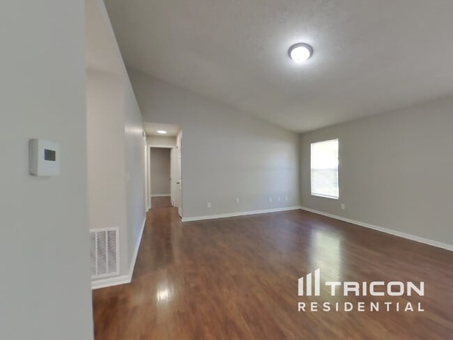Building Photo - 8810 Mario Creek Dr