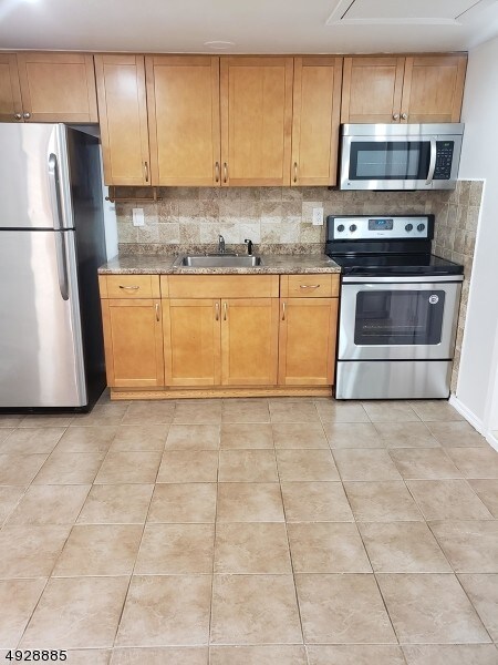 Foto principal - 981 Tabor Rd
