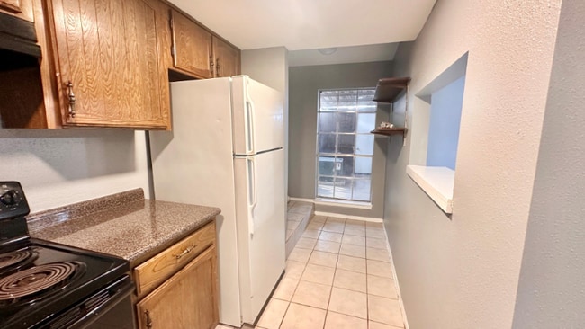 Foto del edificio - 4205 Benard Ct