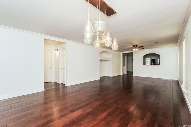 Building Photo - 539 Willow Grove Dr