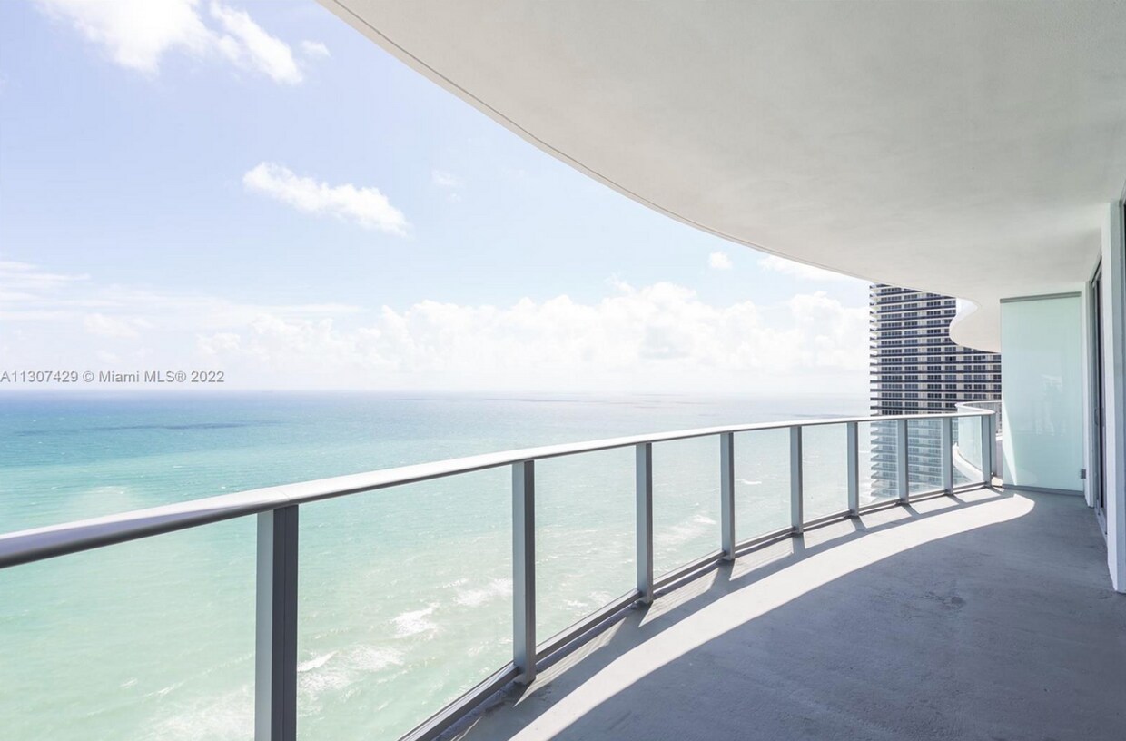 Season Rent at Hyde Beach 2/2 - Season Rent at Hyde Beach 2/2