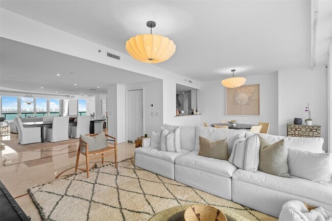 Foto del edificio - 1643 Brickell Ave