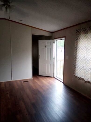 Foto del edificio - 125 Dv Byrd Ln