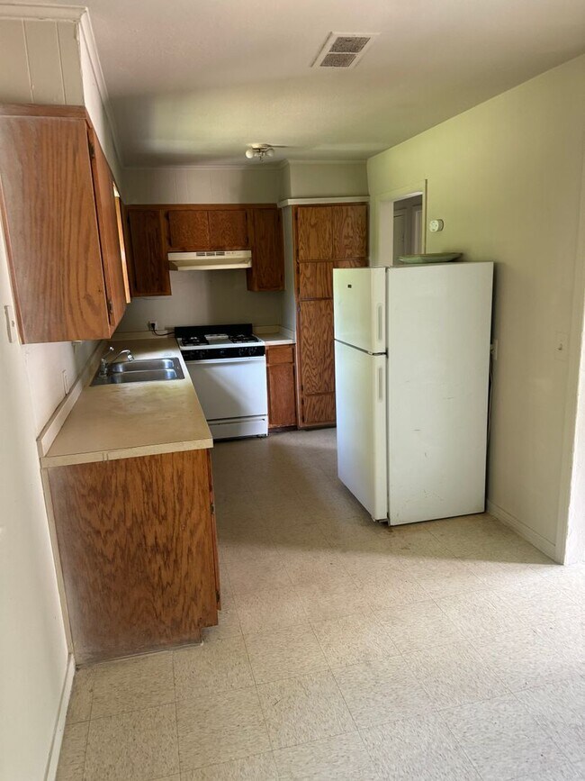 Foto del edificio - Section 8 Approved... Nice 3 bedroom Home!