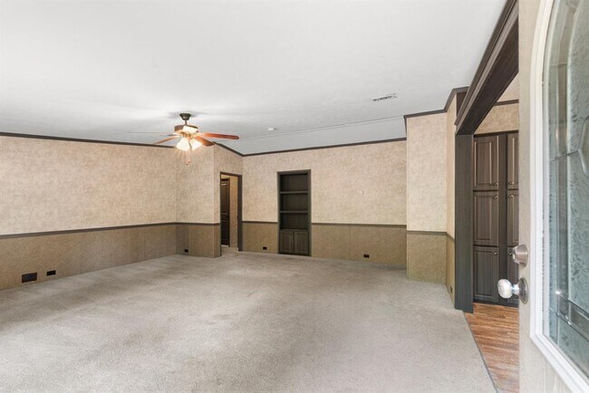 Building Photo - 27019 Carol Dr