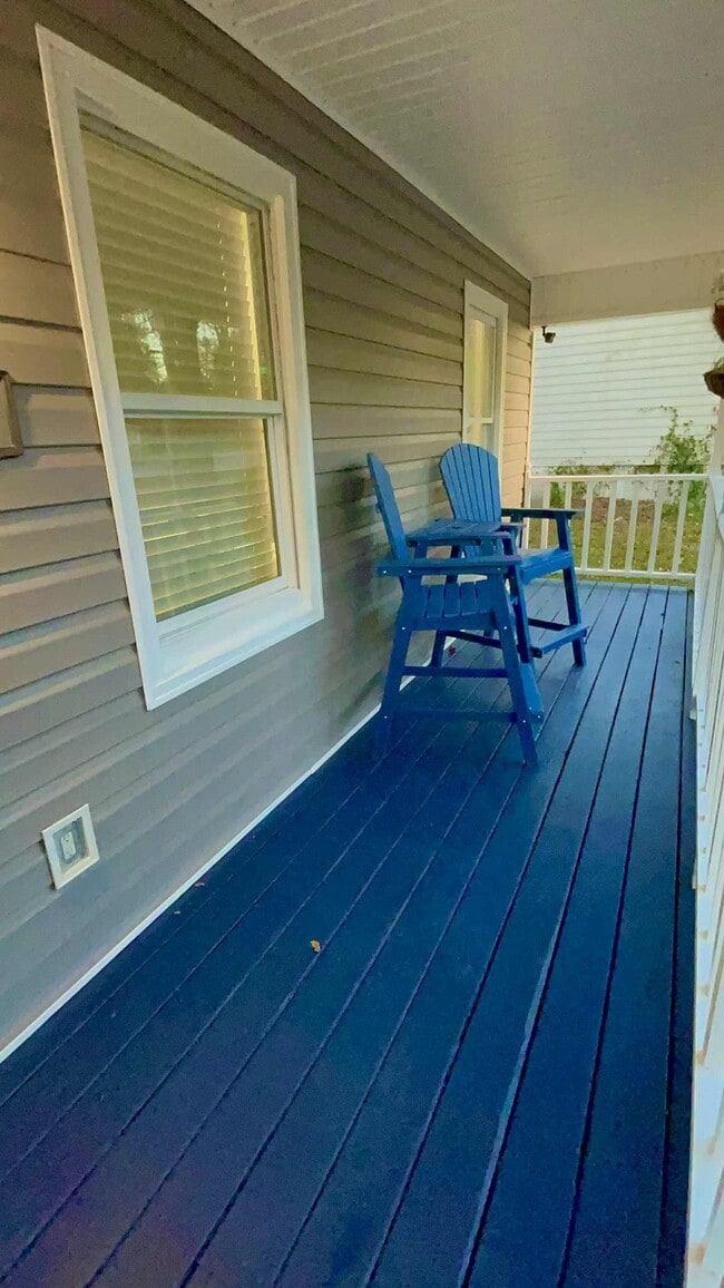 Building Photo - 1117 Sandy Beach Dr