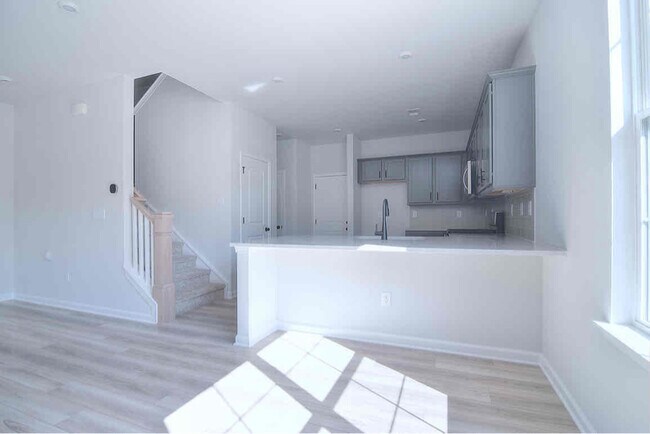 Foto del edificio - 5202 Kinsbridge Dr
