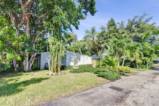 Foto del edificio - 119 SW 22nd Ave