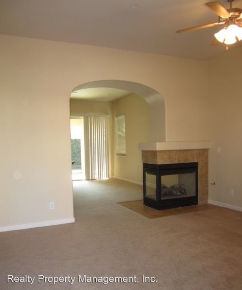 Building Photo - 3 br, 2 bath House - 5359 W. King Fisher Lane