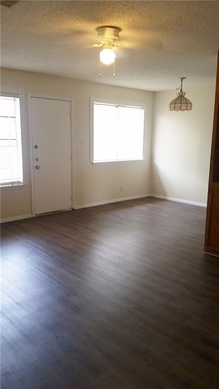 Building Photo - 1201 Dobie Dr