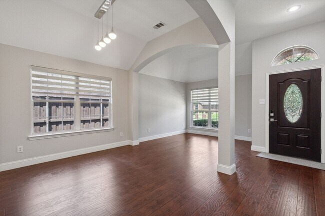 Foto del edificio - 8002 Wilmington Dr