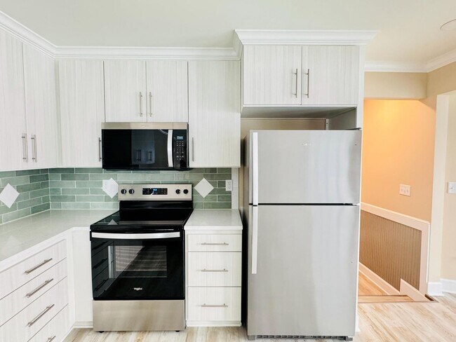 Foto del edificio - Luxury country rental 4x3 gated off black top!