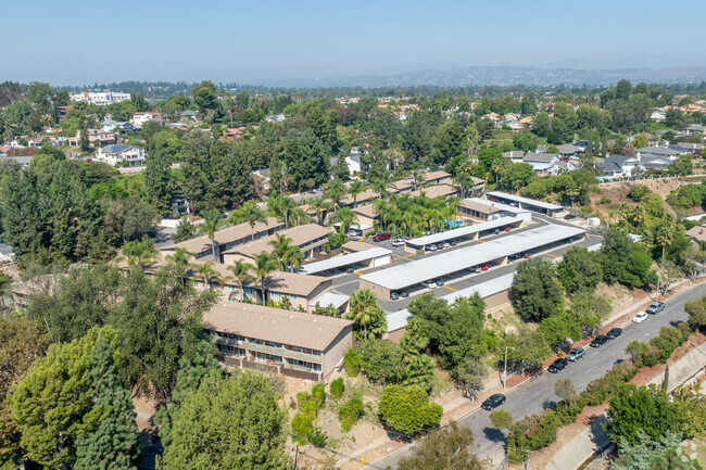 Context of neighborhood - Idylwood Apartments