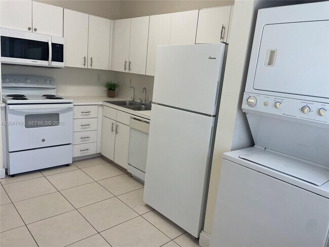 Foto del edificio - 15400 SW 134th Pl