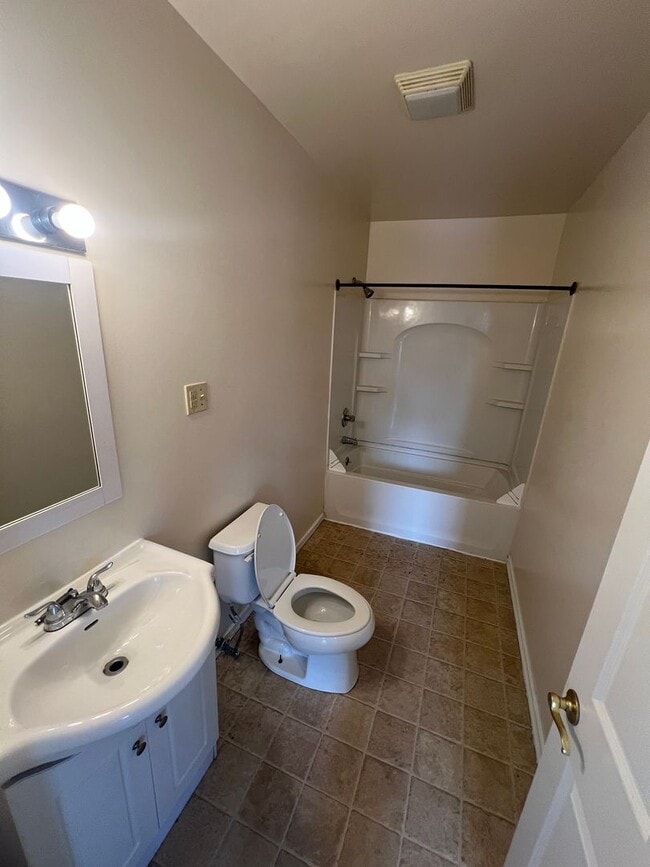 Foto del edificio - 314-16 Poplar St