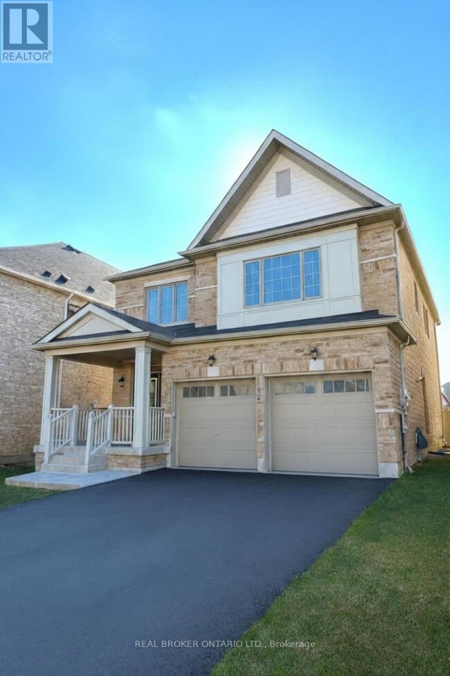 Building Photo - 21 Tesla Cres