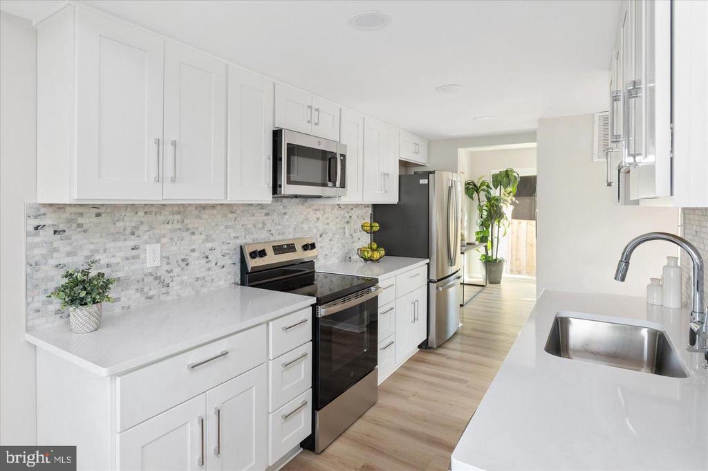 Foto del edificio - 18473 Stone Hollow Dr