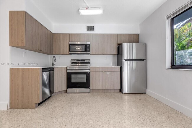 Foto del edificio - 43 Glen Royal Pkwy