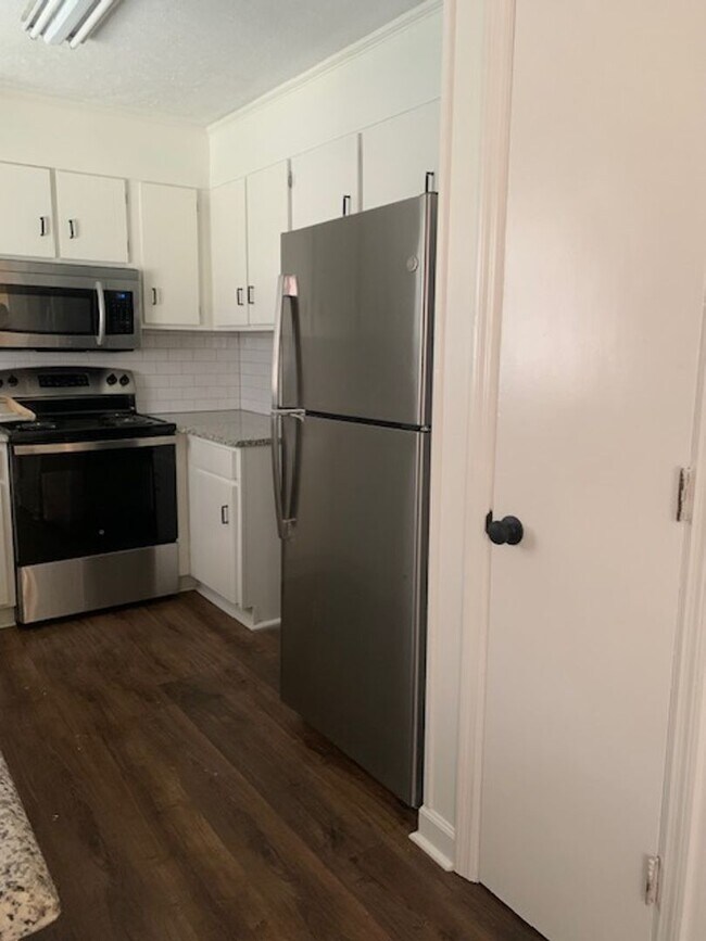 Foto del edificio - 3-Bedroom 2-bath home