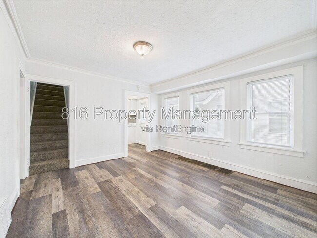 Foto del edificio - 5611 Olive St