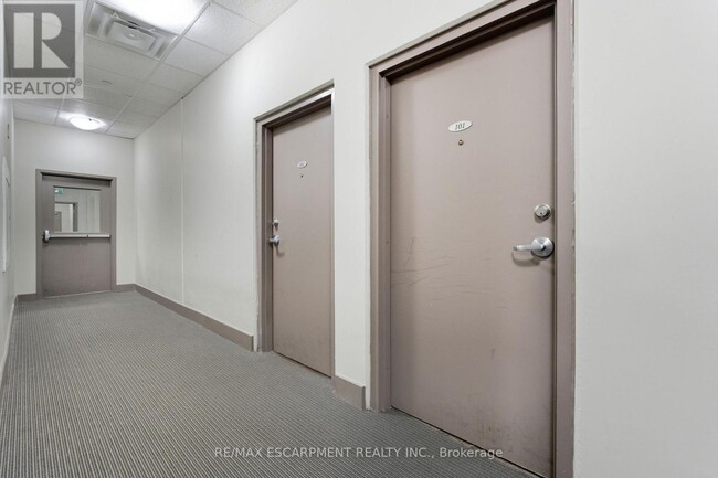 Photo du bâtiment - 149 Main St W