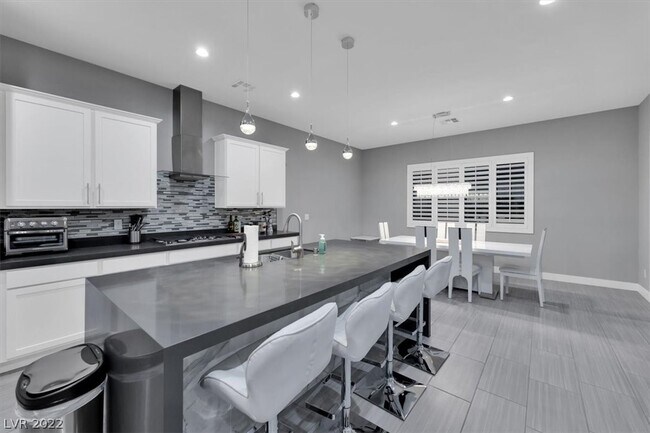 Building Photo - 6451 Wild Blue Ct