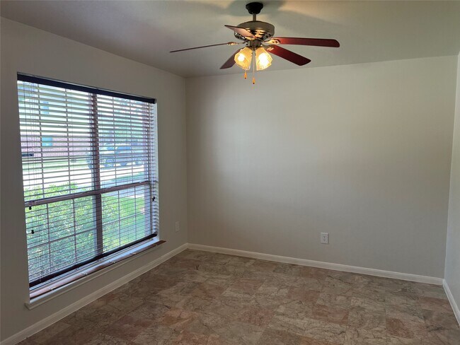 Foto del edificio - 18311 Melissa Springs Dr