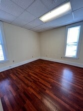 Building Photo - 42 N Prospect St