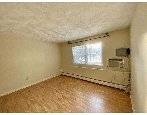 Foto del edificio - 130 Parker St