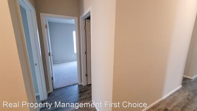 Foto del edificio - 3 br, 2 bath House - 8218 Melody Lane