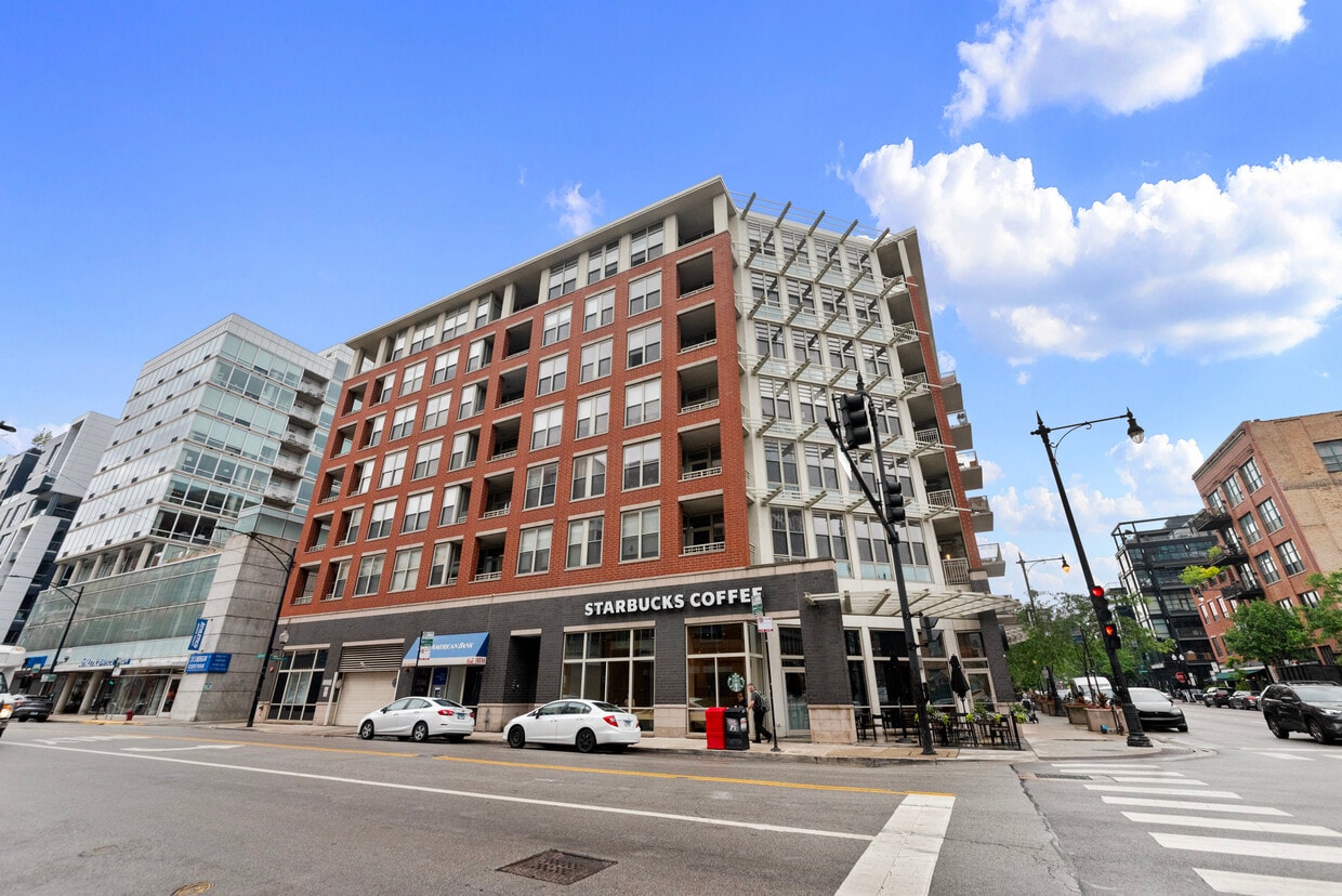 Primary Photo - 1001 W Madison St