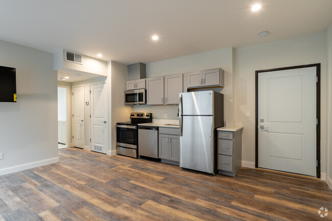 1BR, 1BA - 600 SF - Seward LLC