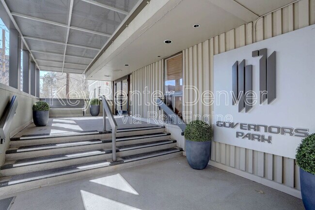 Foto del edificio - 777 N Washington St