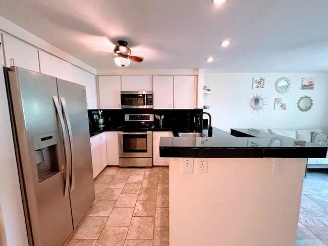Building Photo - Kihei Shores Condo Available on 8/1/26