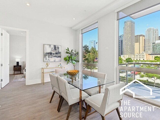 Foto del edificio - 812 W Adams St