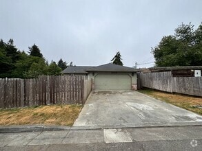 Building Photo - 1540 Sharon Ave