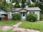 Primary Photo - Come take a look at this 2 bedroom 1 bathr...