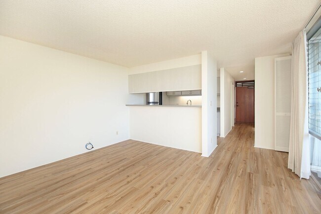 Foto del edificio - Diamond Head Vista...Breathtaking views, high floor, A/C, open lanai