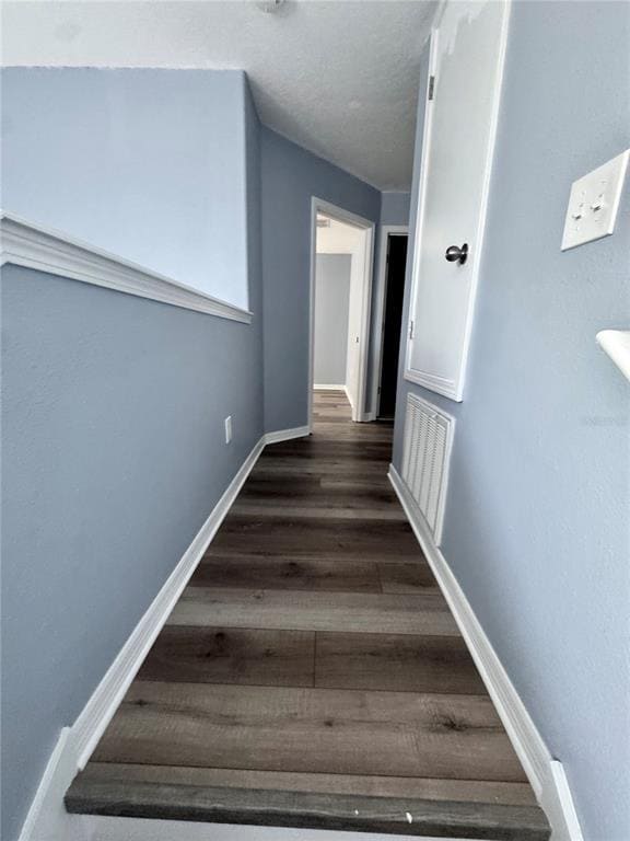Foto del edificio - 2120 Song Sparrow Ct