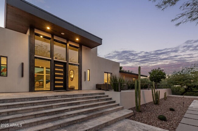 Foto del edificio - 6636 N 48th St